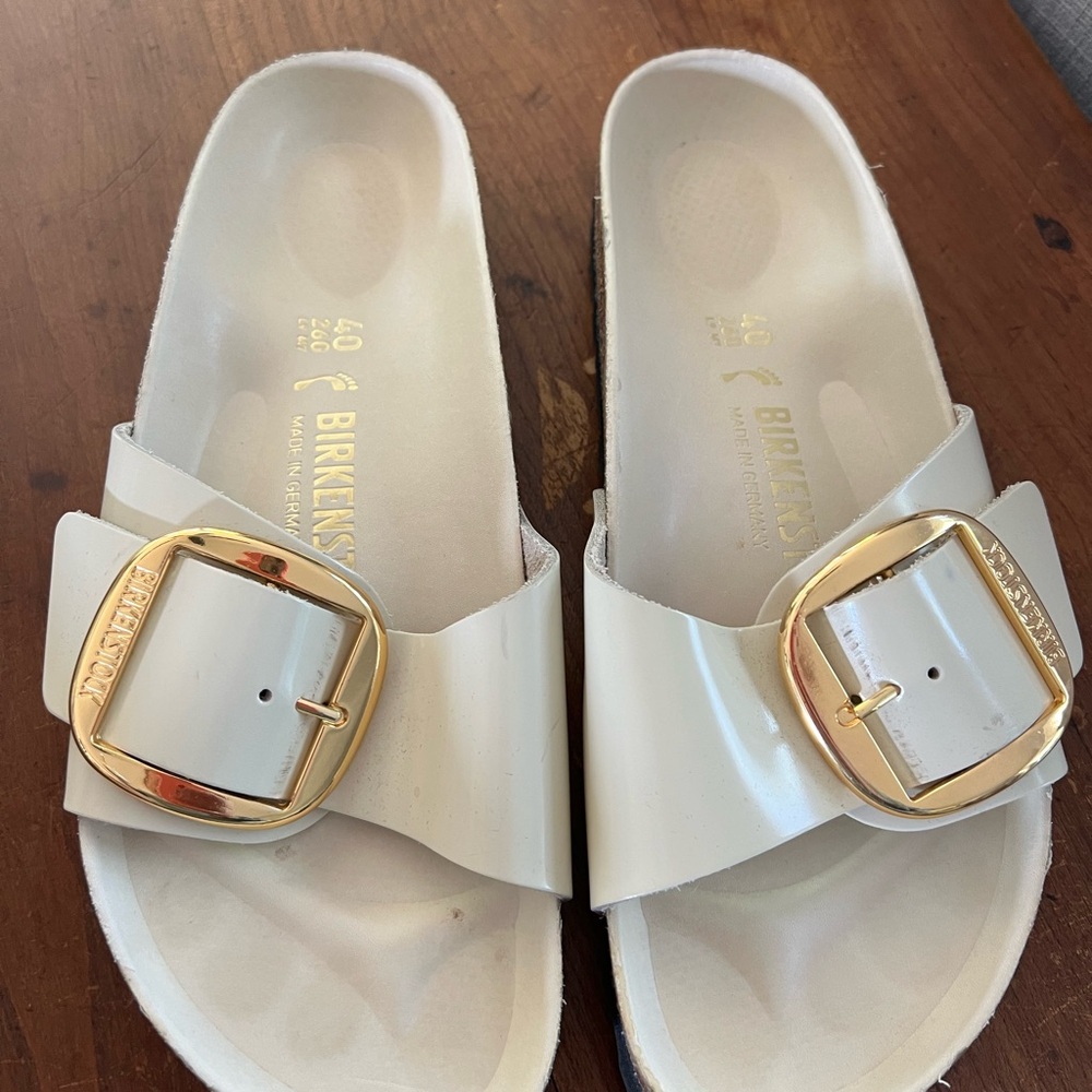 Birkenstock Madrid big buckle in Sandcastle